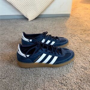 Adidas sporty and rich sneakers